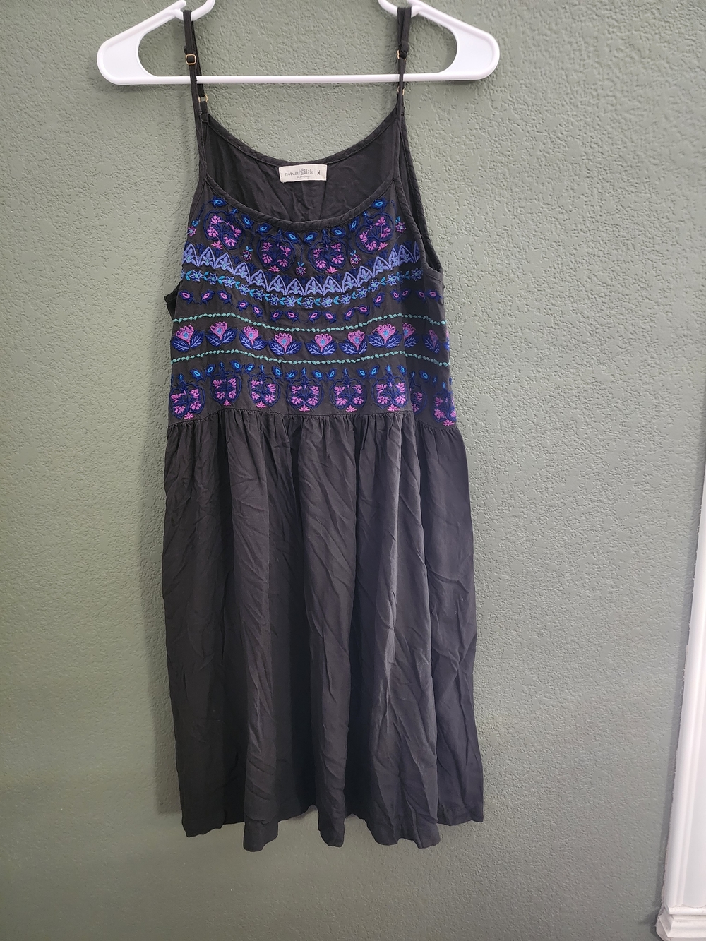 Natural Life Forest Green Embroidered Boho Midi Dress Women's Medium Adjustable